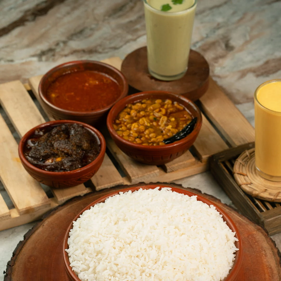 চট্টগ্রামের মেজবান: ঐতিহ্য, আপ্যায়ন ও অসাধারণ স্বাদের গল্প